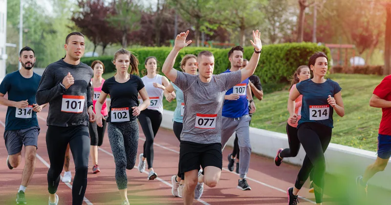 Chạy half marathon mất bao lâu?
