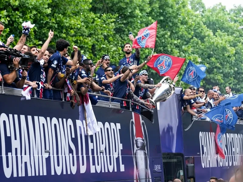 Kết hợp khéo léo giữa bóng đá đỉnh cao, thời trang và giải trí giúp Paris Saint-Germain mở rộng tầm ảnh hưởng vượt ngoài biên giới thể thao.
