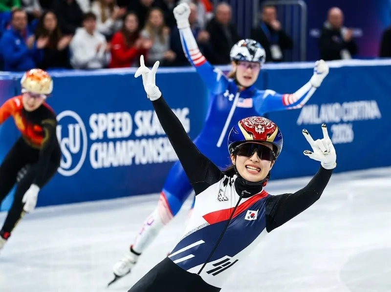 Trượt băng tốc độ là một trong những nội dung hấp dẫn và quan trọng tại Olympic mùa đông.